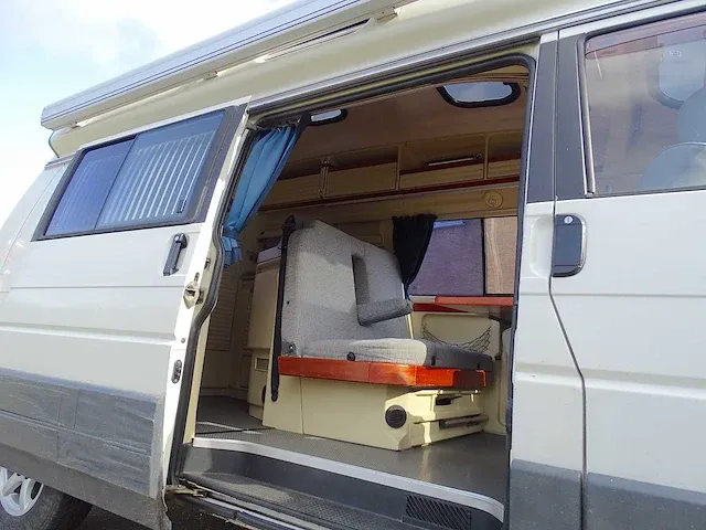 Camper volkswagen transporter t4 'dehler' optima 54 _ 2.4 l diesel - afbeelding 26 van  76