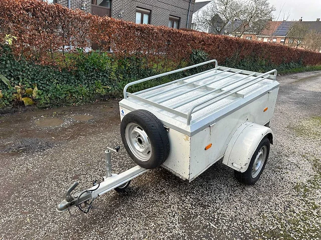 Camping aanhangwagen - afbeelding 1 van  15