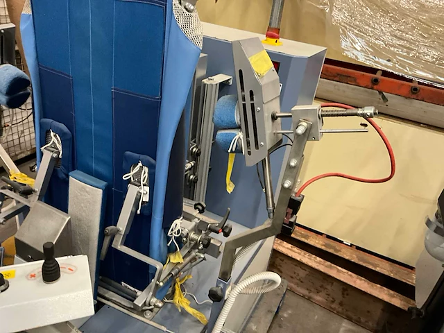Camptel 36 v industriële strijkmachine - afbeelding 7 van  9