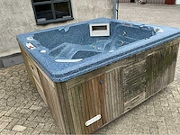 Canadian spa co jacuzzi en buitenspa - afbeelding 1 van  5