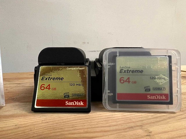 Canon fotomateriaal – complete set met lenzen, flitser en accessoires - afbeelding 21 van  29