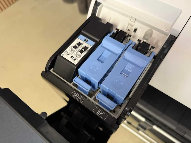 Canon imageprograf tm-300 + colortrac t36-scanner - afbeelding 12 van  15