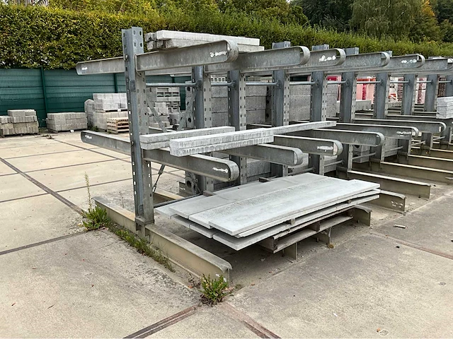 Cantilever racking - 24m - afbeelding 9 van  32