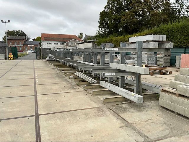 Cantilever racking - 24m - afbeelding 1 van  32