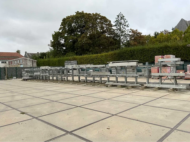 Cantilever racking - 24m - afbeelding 23 van  32