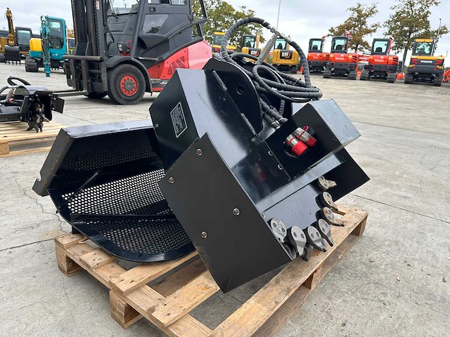 Captok - 2025 - fsg26 - stobbenfrees - afbeelding 10 van  14