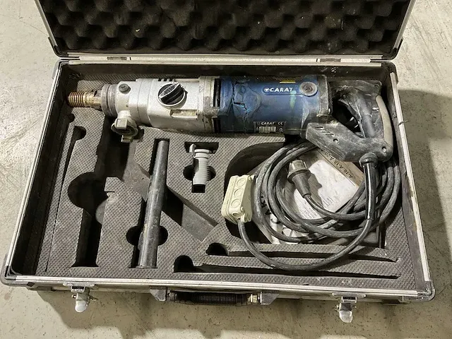 Carat a-2211 kernboormachine - afbeelding 1 van  4