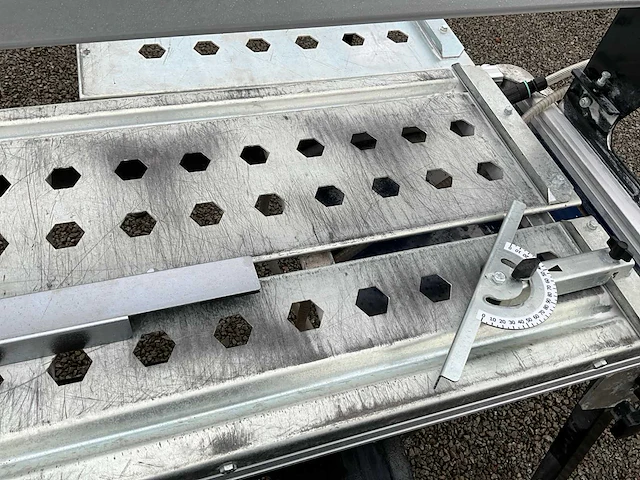 Carat caracoup alu 230 v tegelzaagmachine - afbeelding 31 van  32