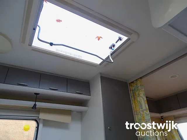 Caravan bürnstner 4223 tn ventana avantgarde - afbeelding 25 van  55
