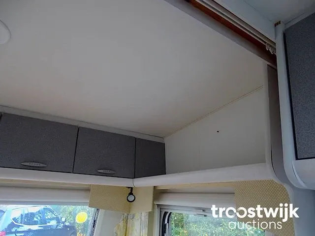 Caravan bürnstner 4223 tn ventana avantgarde - afbeelding 35 van  55