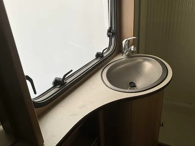 Caravan dethleffs beduin motion - afbeelding 14 van  44