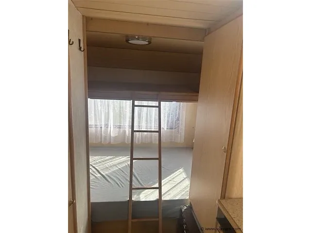 Caravan - afbeelding 5 van  9