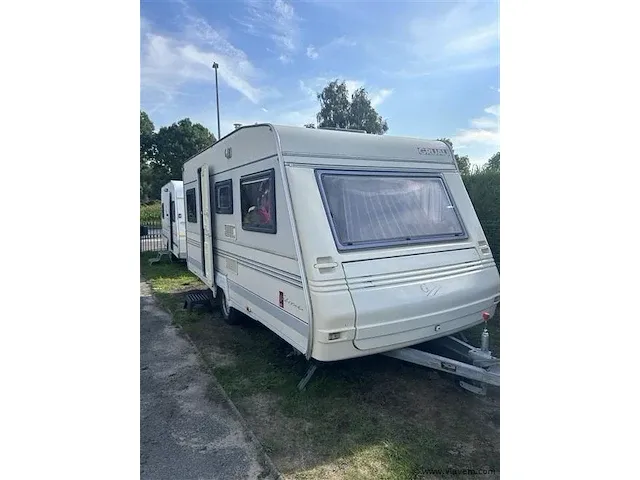 Caravan - afbeelding 2 van  9