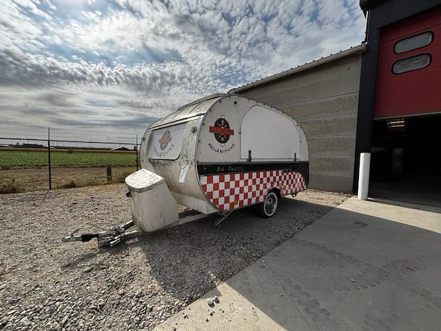 Caravan - afbeelding 1 van  10