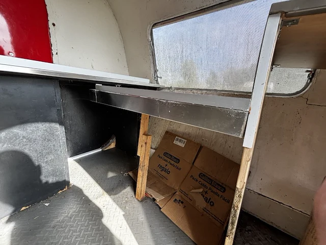 Caravan - afbeelding 8 van  10