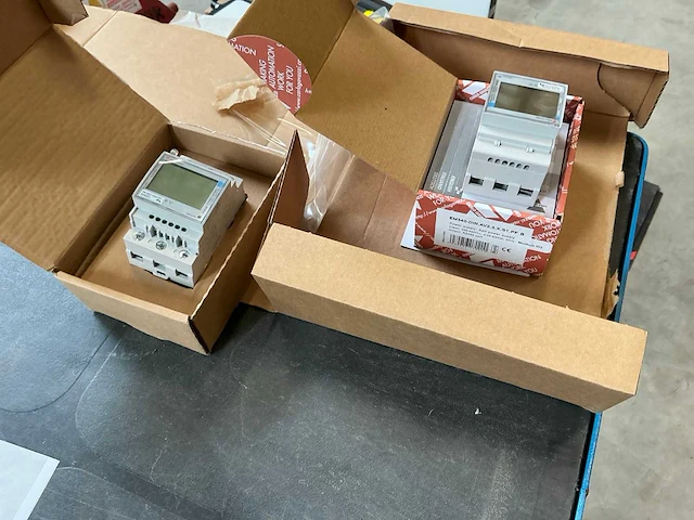Carlo gavazzi em340 energiemeter (2x) - afbeelding 1 van  6