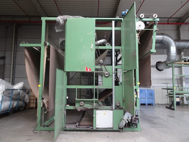 Carpet beating machine evilo 1994 - afbeelding 2 van  6