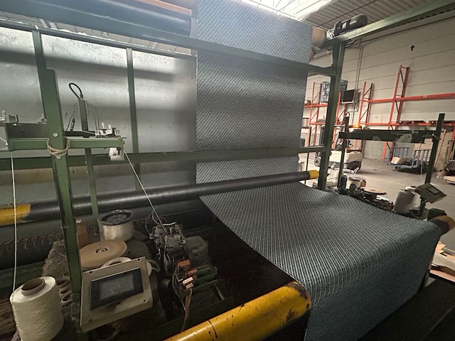 Carpet overedging automat long sides evilo - afbeelding 10 van  12