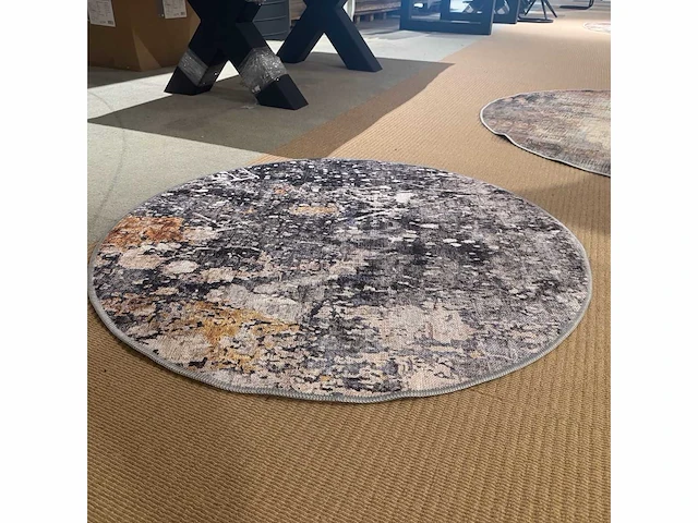 Carpet - afbeelding 1 van  3