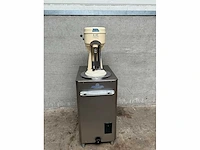 Carpigian ijsmachine - afbeelding 2 van  9