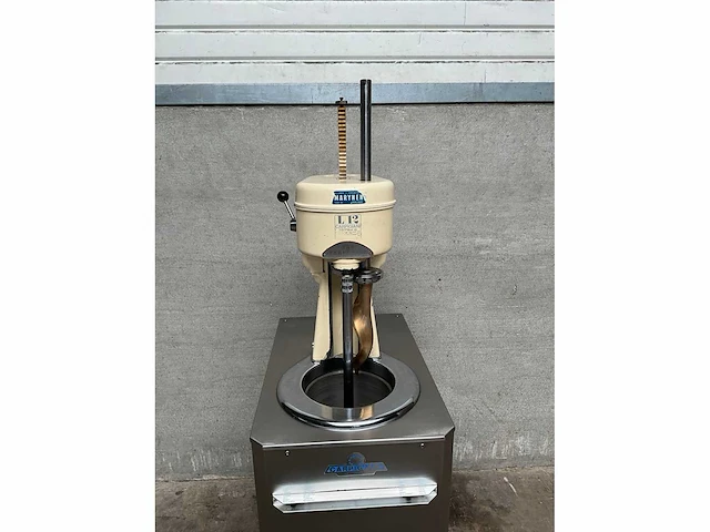 Carpigian ijsmachine - afbeelding 6 van  9
