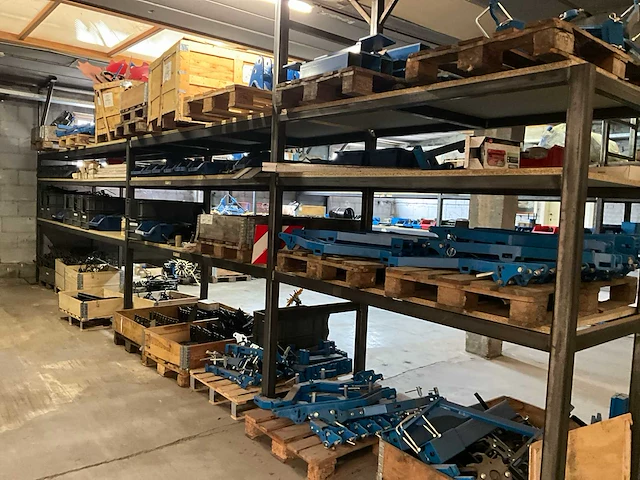 Carre grote partij originele machineonderdelen - afbeelding 12 van  25