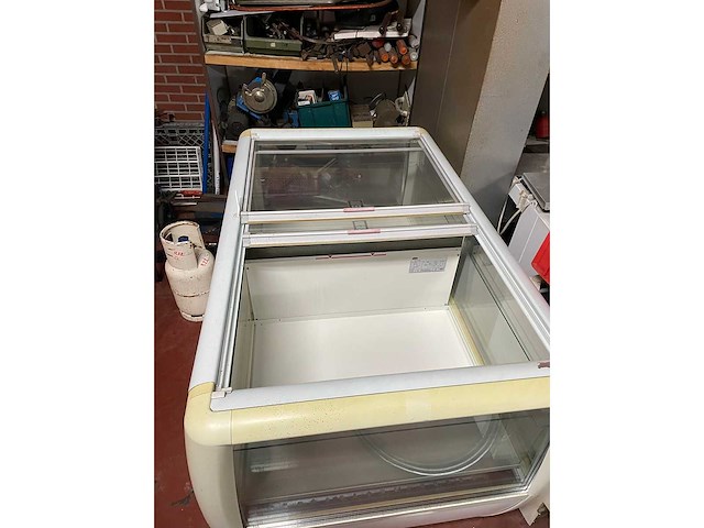 Carrier - vrieskist - afbeelding 4 van  4