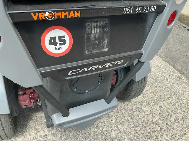 Carver e-scooter met gesloten opbouw - afbeelding 6 van  9