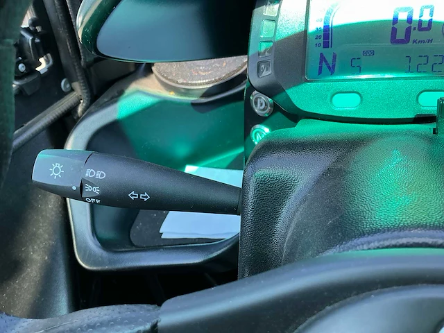 Carver r+ e-scooter - 2023 - afbeelding 8 van  16