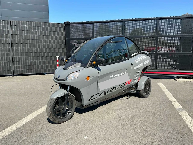 Carver r+ e-scooter - 2023 - afbeelding 1 van  16