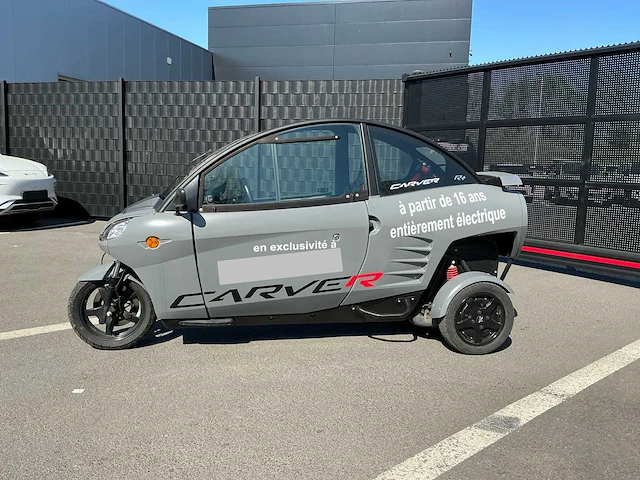 Carver r+ e-scooter - 2023 - afbeelding 9 van  16
