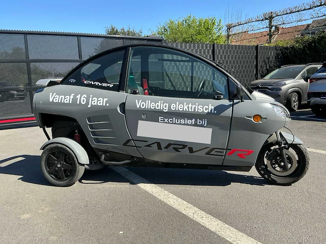 Carver r+ e-scooter - 2023 - afbeelding 11 van  16