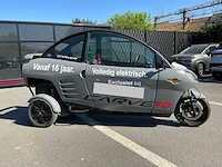 Carver r+ e-scooter - 2023 - afbeelding 11 van  16
