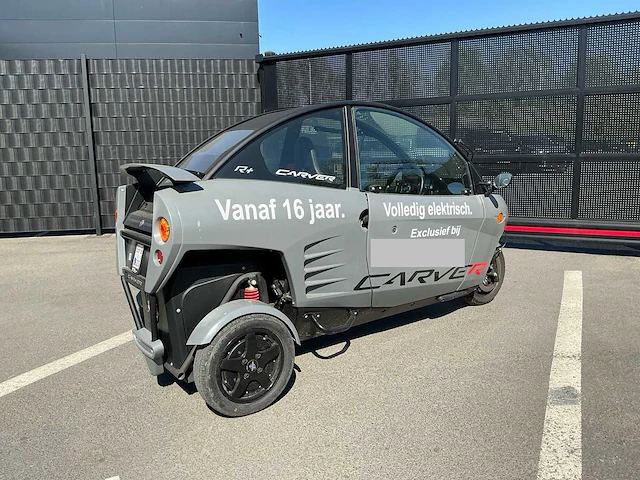 Carver r+ e-scooter - 2023 - afbeelding 12 van  16