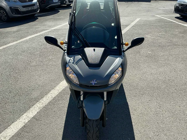 Carver r+ e-scooter - 2023 - afbeelding 15 van  16