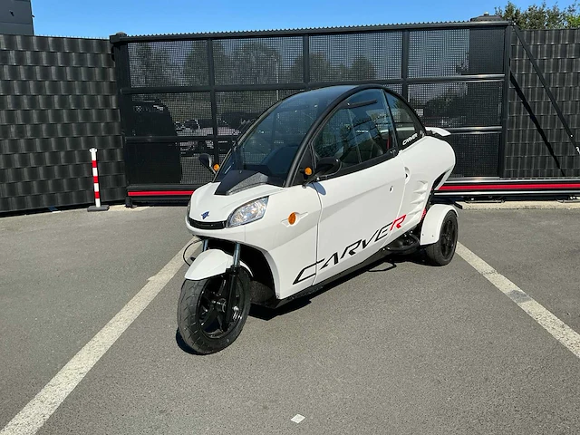Carver r+ e-scooter - 2023 - afbeelding 1 van  14