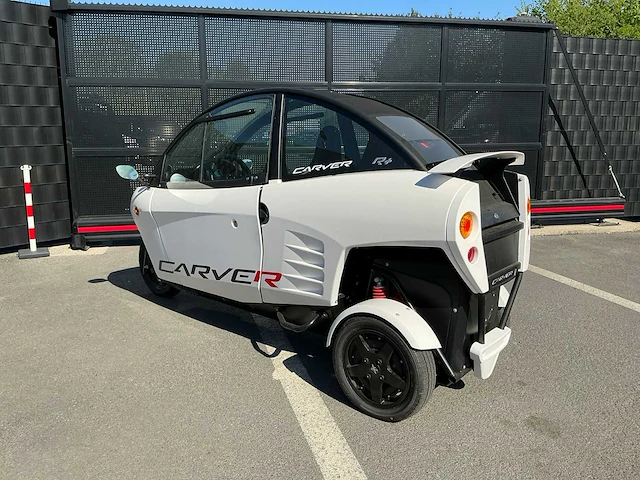 Carver r+ e-scooter - 2023 - afbeelding 12 van  14