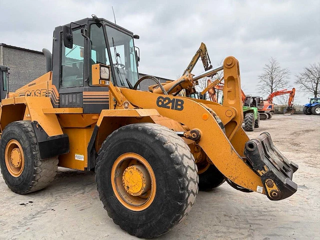 Case - 1998 - 621b - shovel - afbeelding 5 van  28