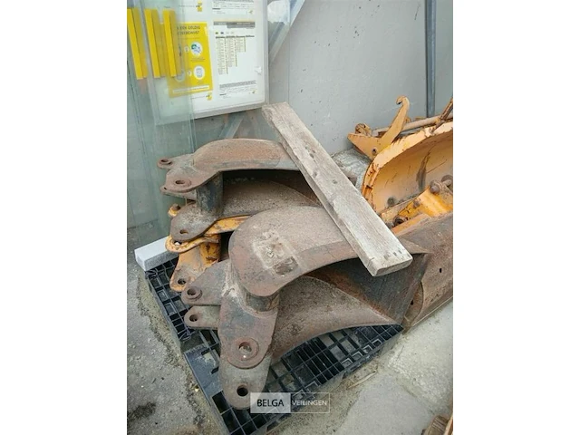 Case 580 - afbeelding 15 van  15