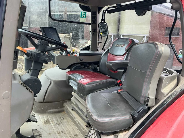 Case ih optum 300 cvx vierwielaangedreven landbouwtractor - afbeelding 24 van  48