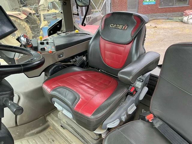 Case ih optum 300 cvx vierwielaangedreven landbouwtractor - afbeelding 33 van  48