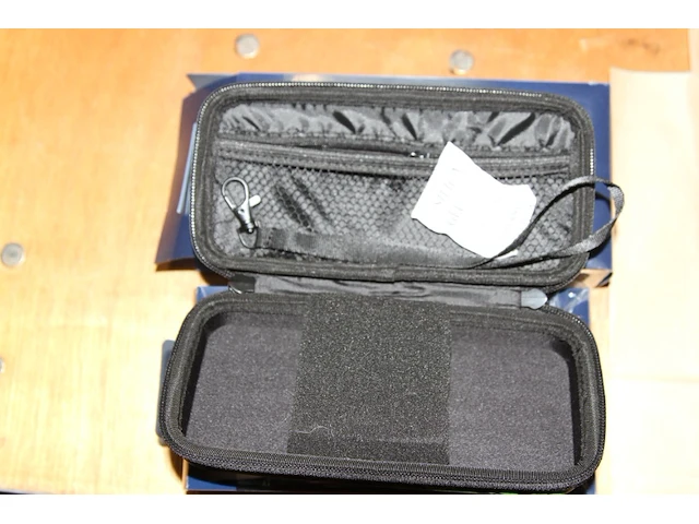 Case - afbeelding 2 van  2