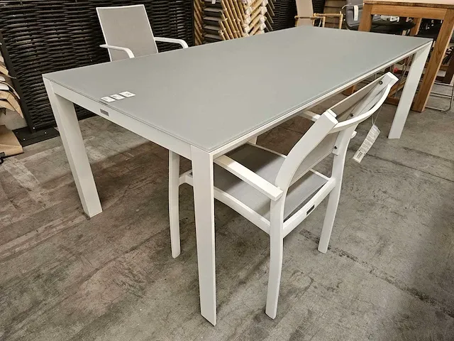 Castle-line alu tafel california kleur wit 220 x 100cm - afbeelding 1 van  3