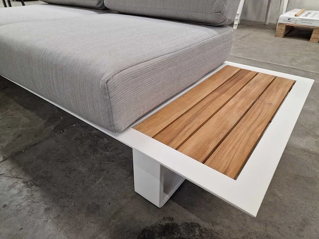 Castle-line donya hoeklounge wit met teak zijtafels - afbeelding 4 van  7