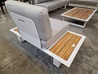 Castle-line donya lounge clubzetel wit met teak zijtafels - afbeelding 3 van  4