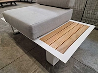 Castle-line donya lounge clubzetel wit met teak zijtafels - afbeelding 4 van  4