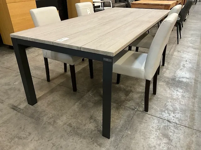 Castle-line tuintafel alu 220 x 100cm iroko - brede planken - afbeelding 1 van  3