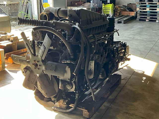 Cat 3306di dieselmotor met versnellingsbak 3 stuks - afbeelding 13 van  18