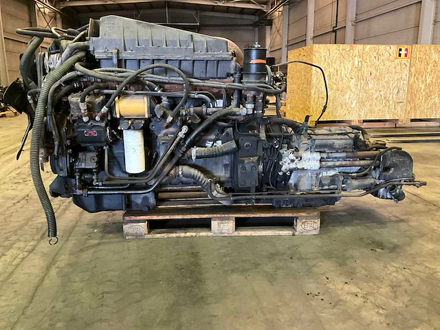 Cat 3306di dieselmotor met versnellingsbak - afbeelding 2 van  17