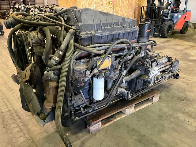 Cat 3306di dieselmotor met versnellingsbak - afbeelding 1 van  17